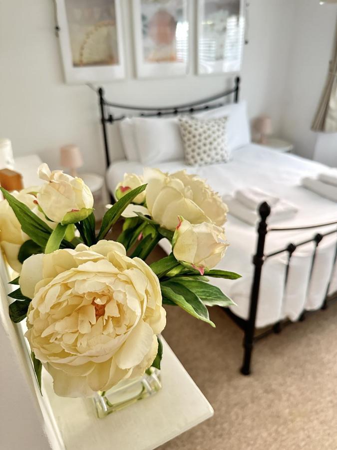 Amazing Apartment, Private Garden, Off Street Parking 브라이턴 외부 사진