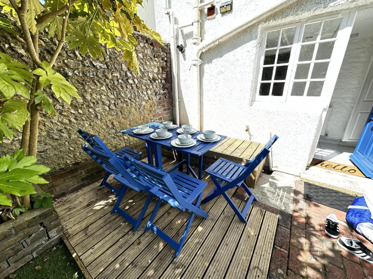 Amazing Apartment, Private Garden, Off Street Parking 브라이턴 외부 사진